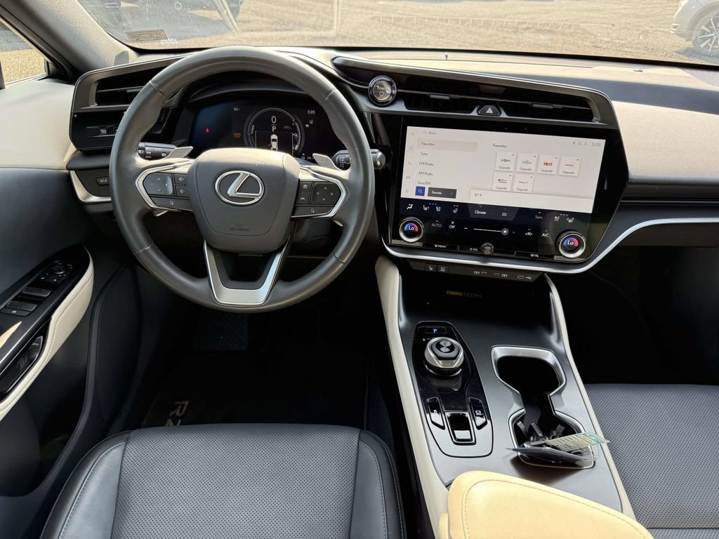 Used 2023 Lexus RZ 450e Premium w/ Technology Package AWD/4WD image 8
