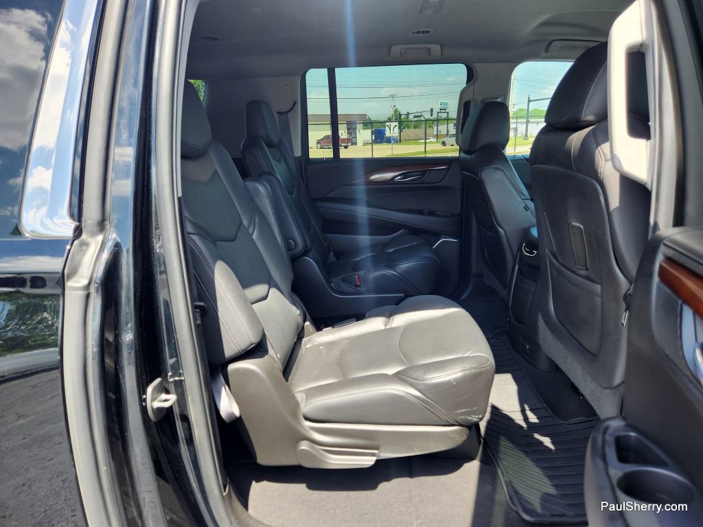 Used 2019 Cadillac Escalade ESV image 44