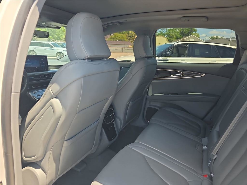 Certified 2021 Lincoln Nautilus Reserve w/ Cargo Utility Package AWD/4WD image 11