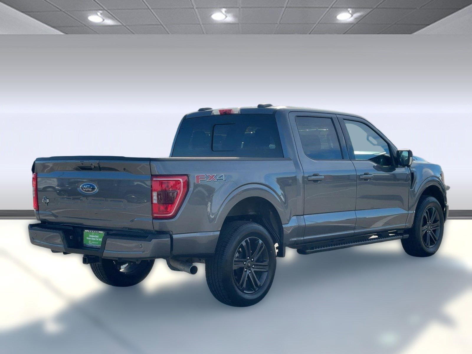 Used 2022 Ford F150 XLT w/ Equipment Group 302A High image 9