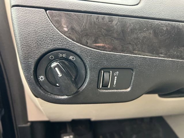 Used 2012 Dodge Grand Caravan SE image 10