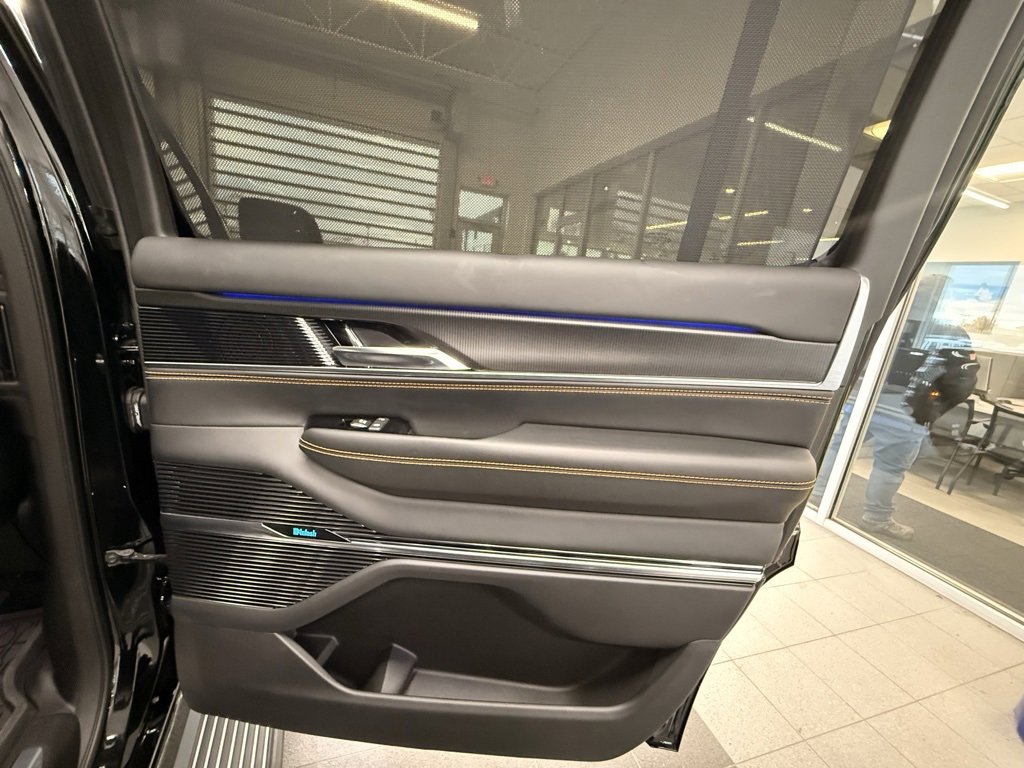 Used 2024 Jeep Grand Wagoneer Series III w/ Quick Order Packagew 28T image 54