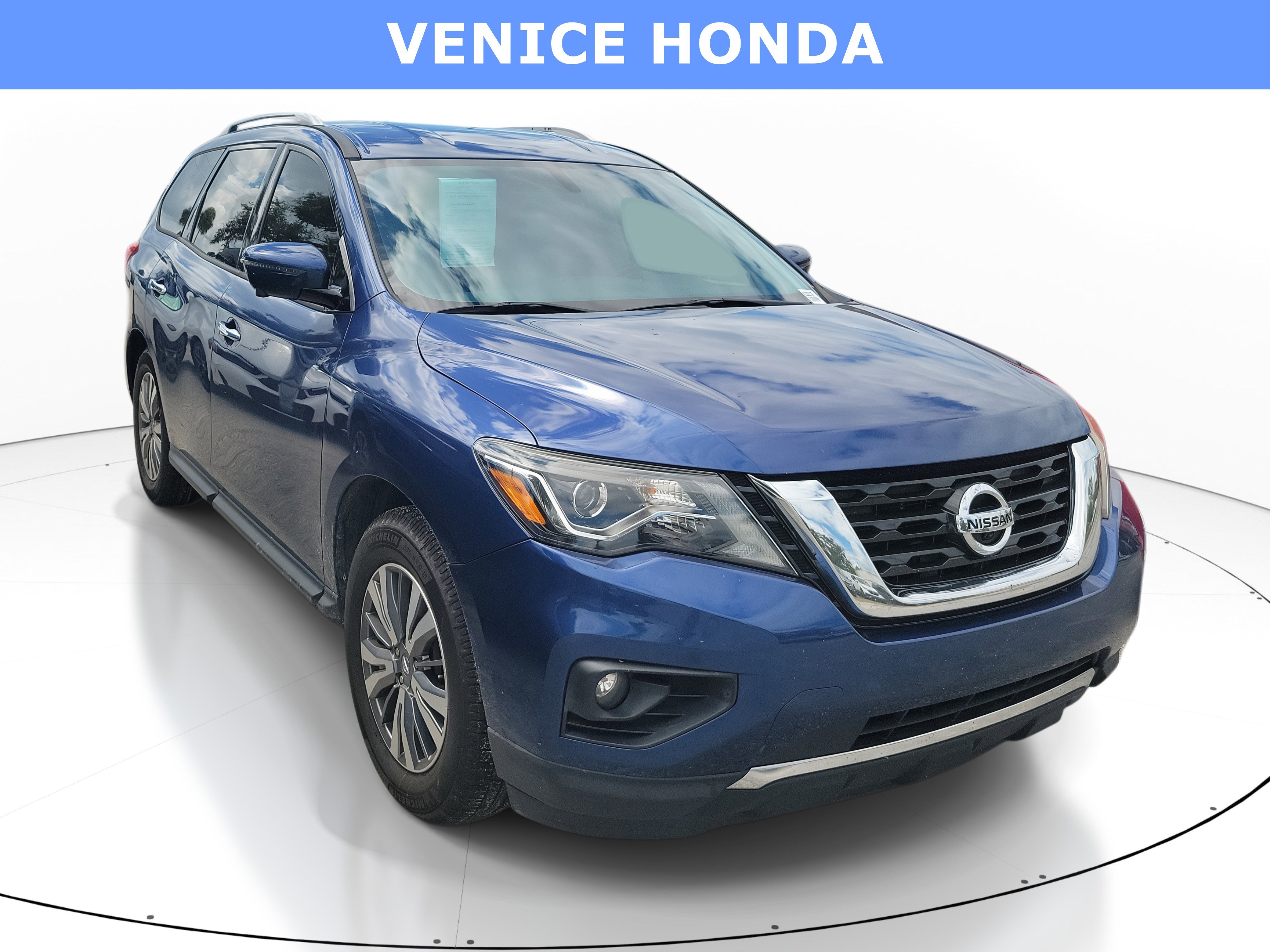Used 2019 Nissan Pathfinder SL