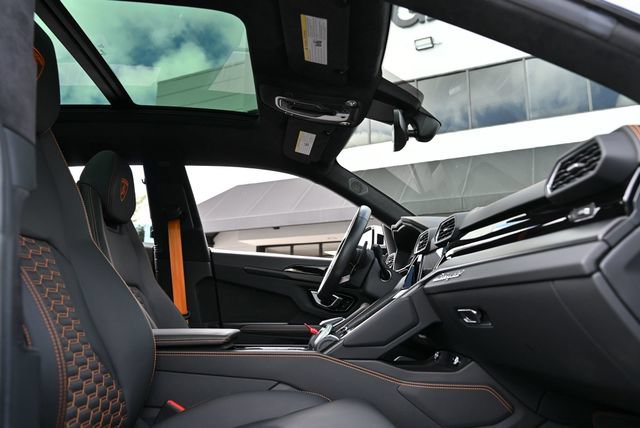 Used 2023 Lamborghini Urus S AWD/4WD image 42