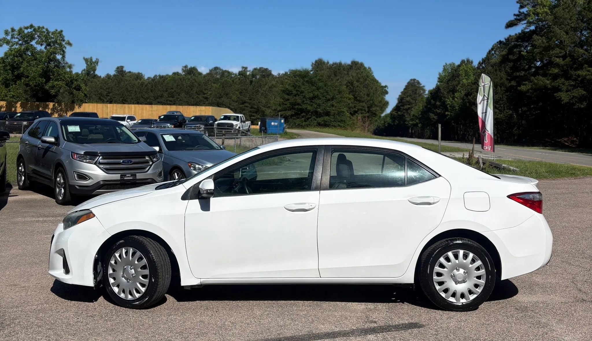 Used 2015 Toyota Corolla S FWD image 3