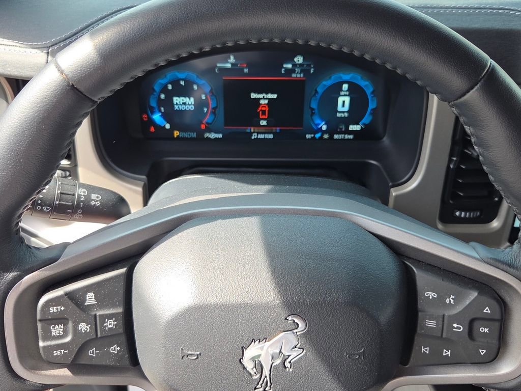 Used 2025 Ford Bronco Outer Banks image 22