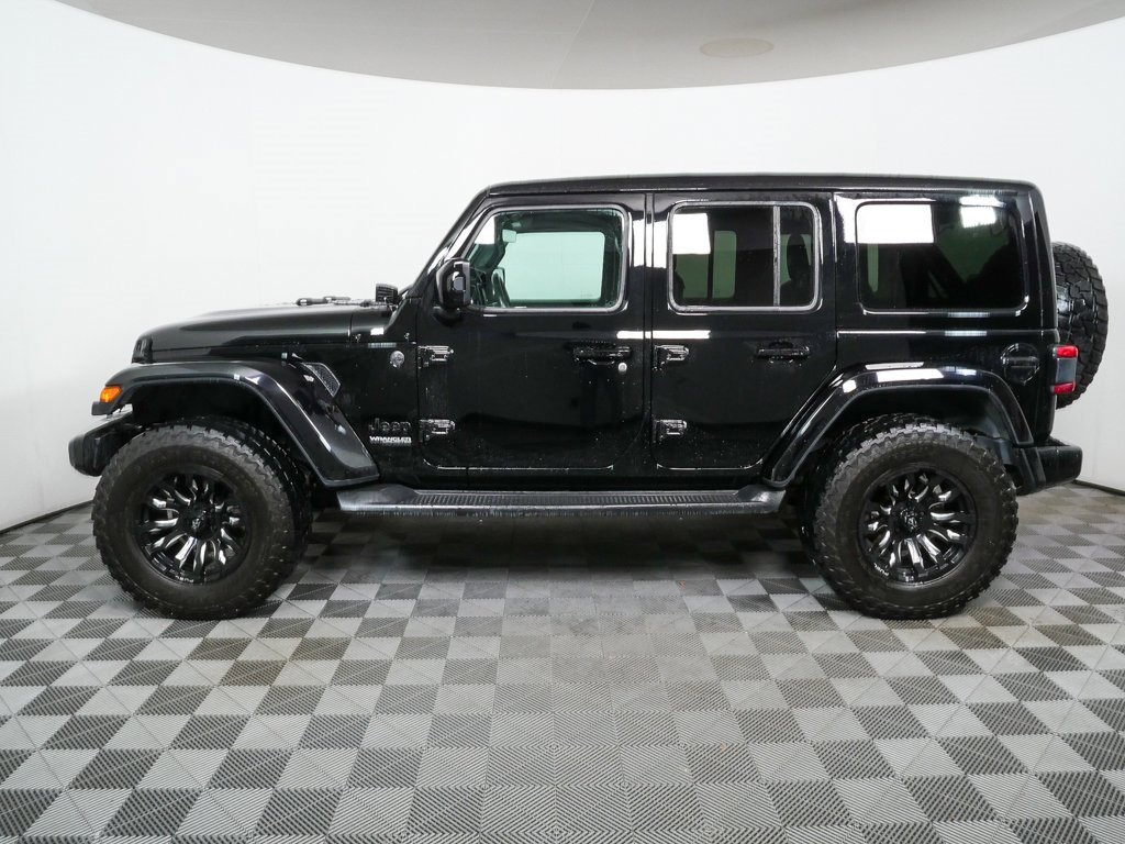 Used 2021 Jeep Wrangler Unlimited Sahara image 2