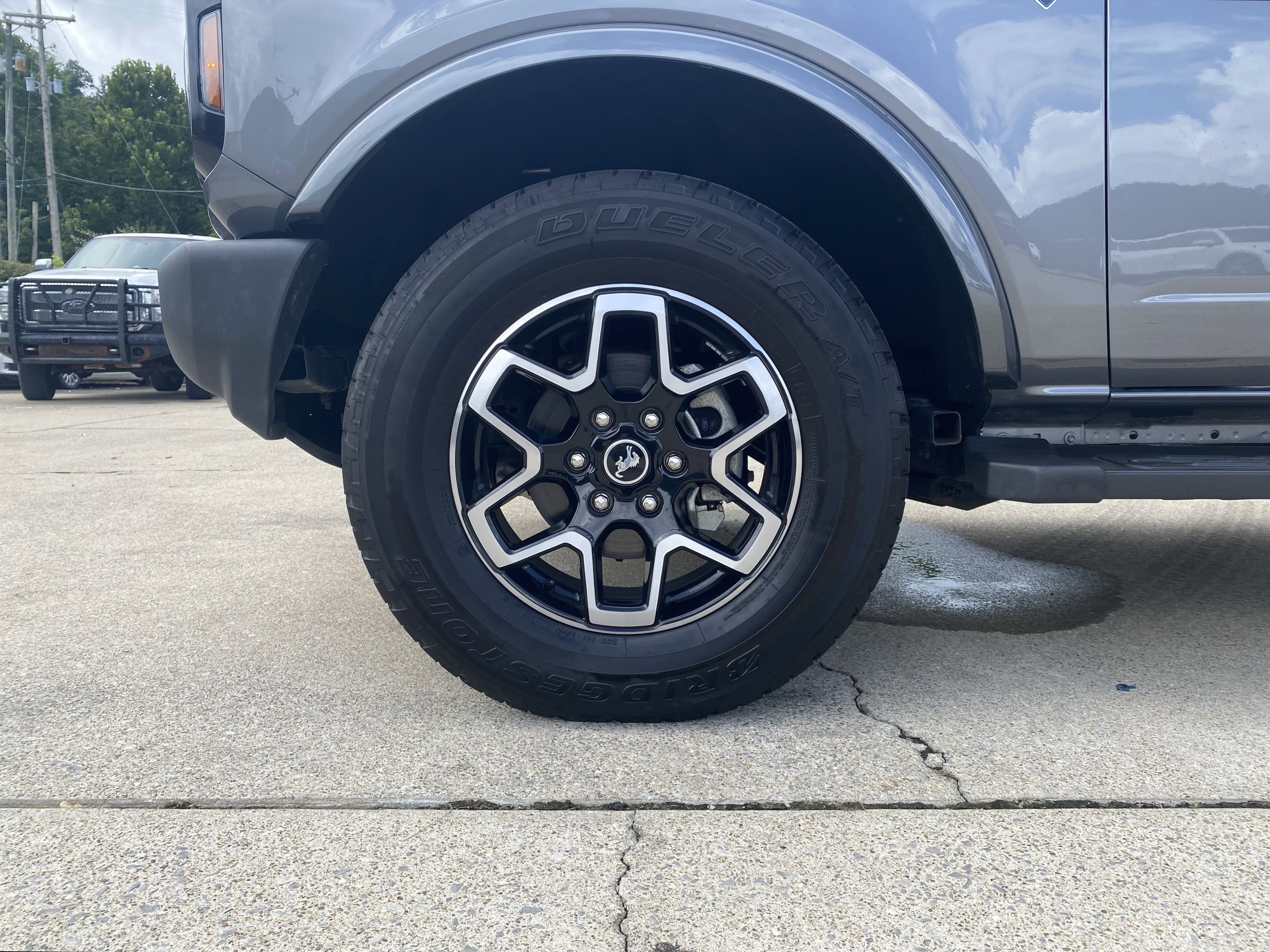 Used 2023 Ford Bronco Outer Banks image 39