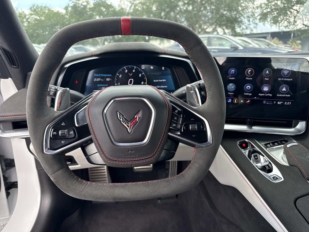 Used 2023 Chevrolet Corvette Stingray Premium Conv w/ Z51 Performance Package RWD image 21