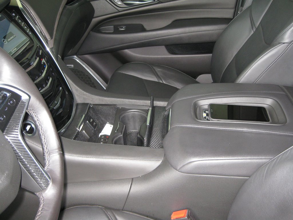 Used 2019 Cadillac Escalade Premium Luxury w/ Escalade Sport Edition image 25