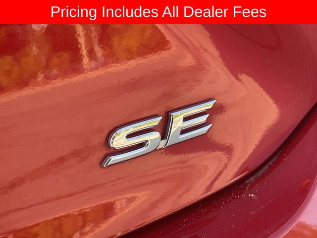 Used 2025 Toyota Camry SE FWD image 12