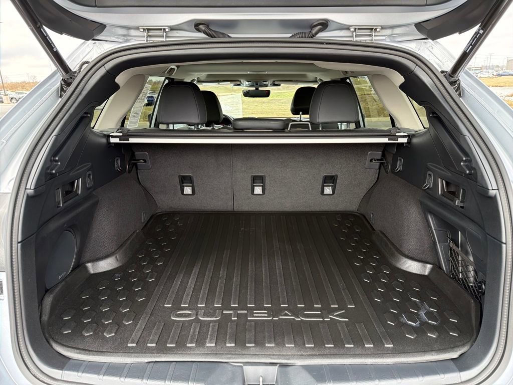 Used 2024 Subaru Outback Onyx Edition image 28