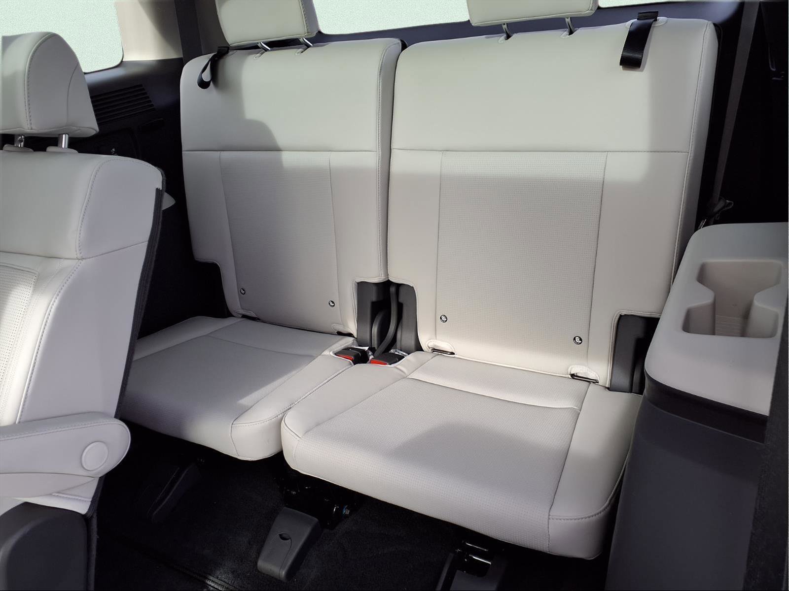 Used 2025 Hyundai Santa Fe Calligraphy image 25