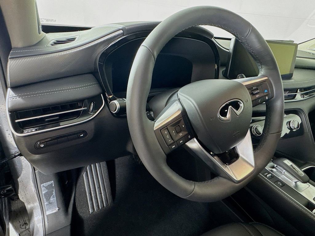 Certified 2026 INFINITI QX60 Luxe w/ Cargo Package FWD image 13