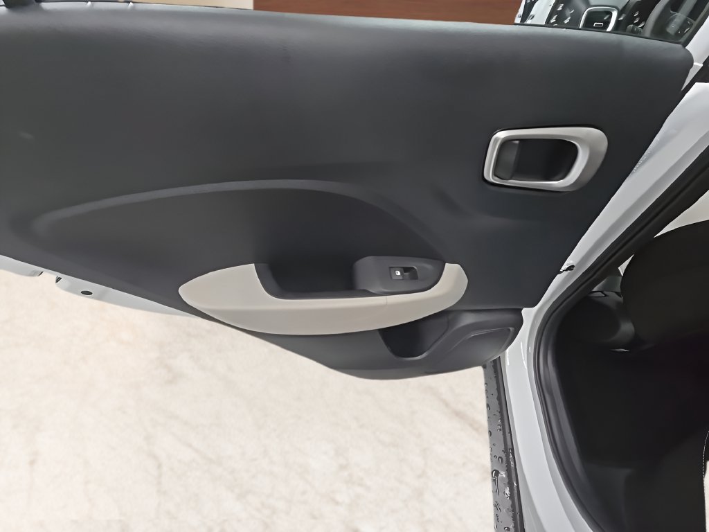 New 2026 Hyundai Venue SEL FWD image 16