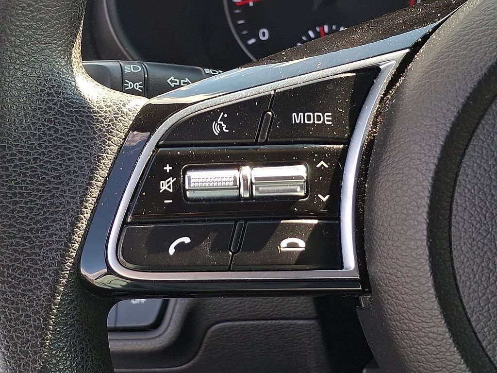Used 2020 Kia Forte LXS FWD image 16