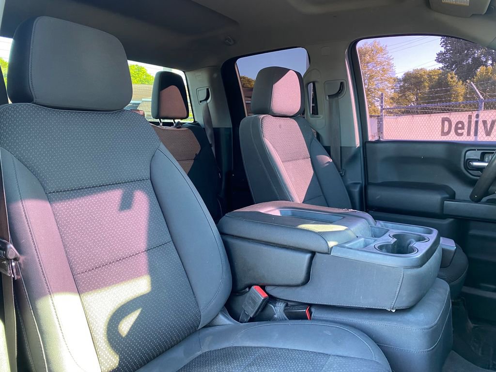 Used 2019 Chevrolet Silverado 1500 Custom Trail Boss w/ Custom Convenience Package AWD/4WD image 15