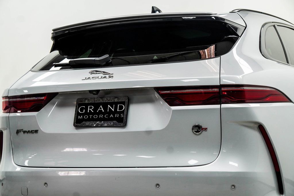Used 2021 Jaguar F-PACE SVR image 13