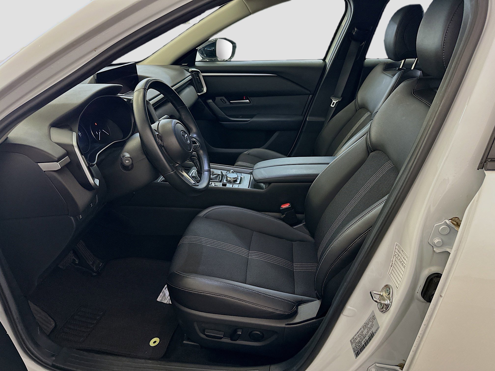 Used 2025 MAZDA CX-50 AWD 2.5 S w/ Premium Package image 13