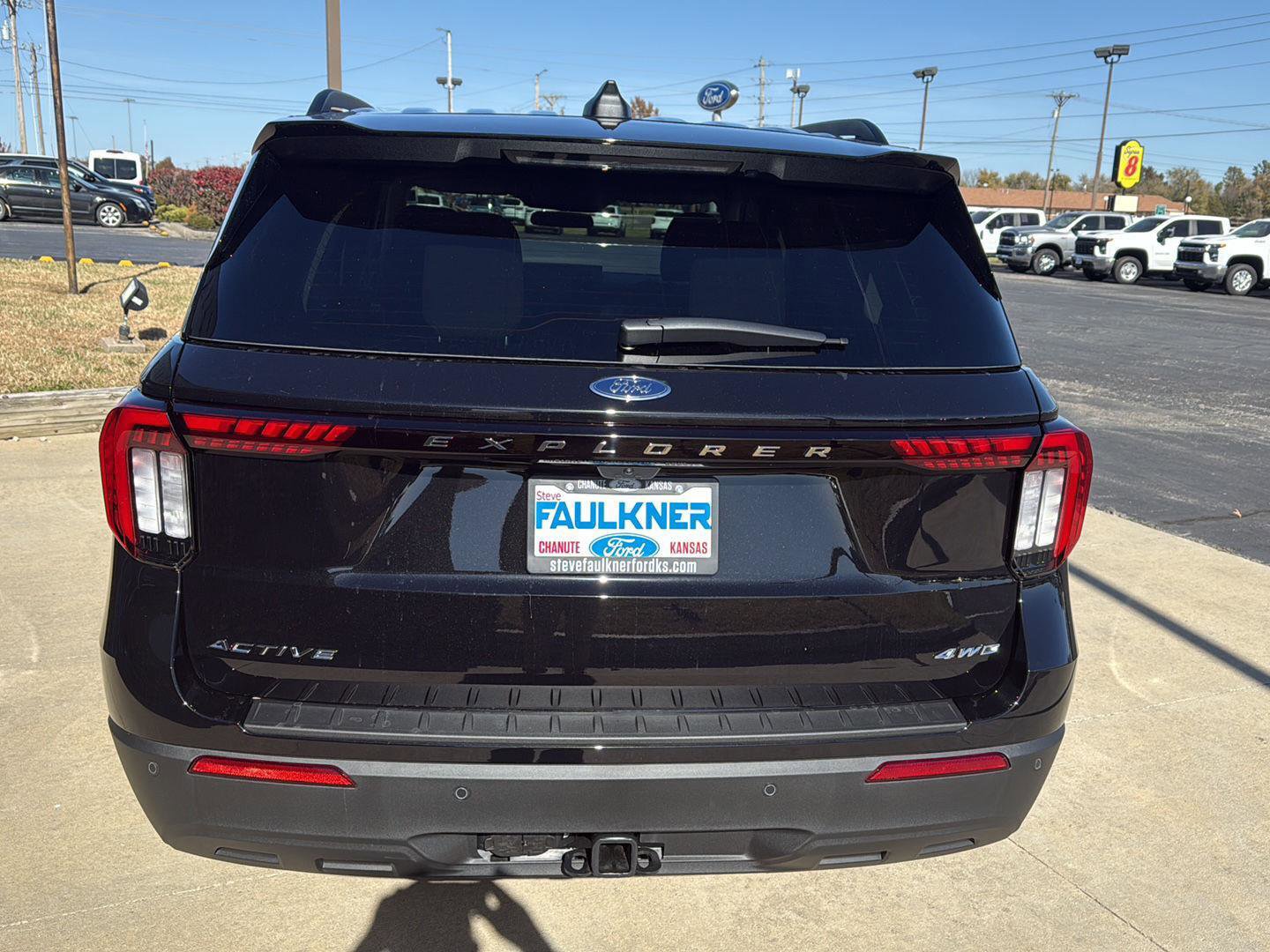 New 2026 Ford Explorer Active image 5