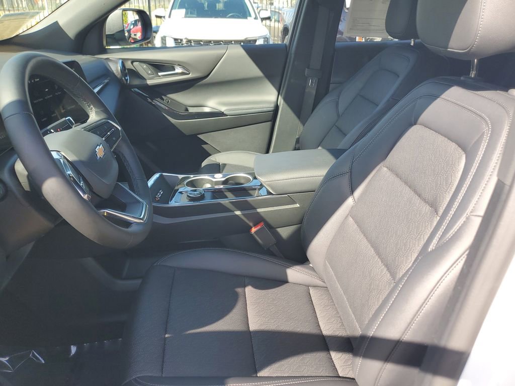 Used 2026 Chevrolet Equinox LT w/ Convenience Package II FWD image 19