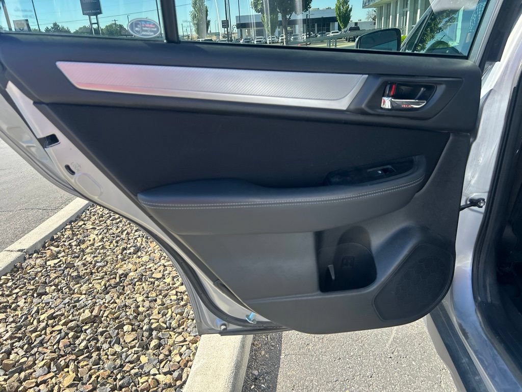 Used 2018 Subaru Outback 2.5i Premium w/ Protection Package #1 AWD/4WD image 11