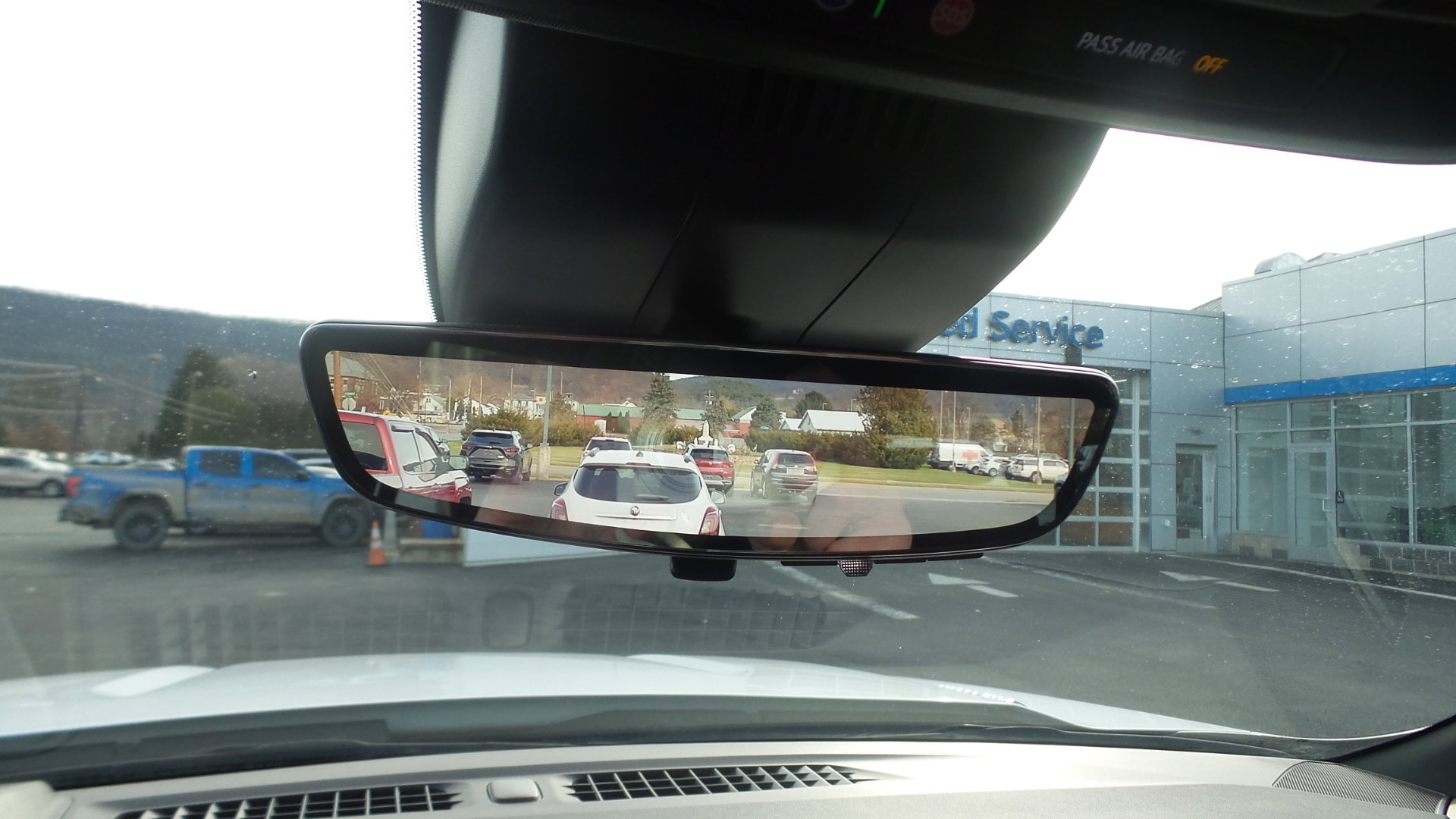 Used 2024 Chevrolet Silverado 1500 High Country w/ Technology Package image 24