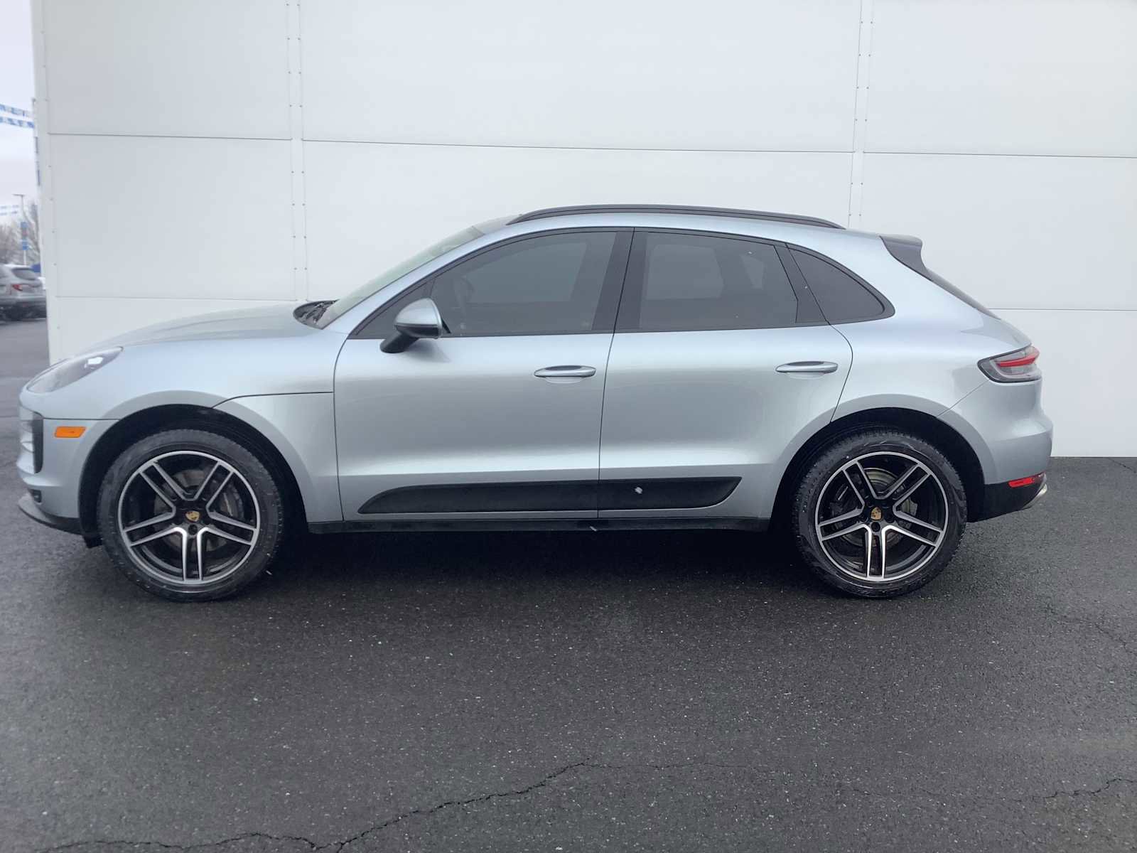 Used 2021 Porsche Macan image 3