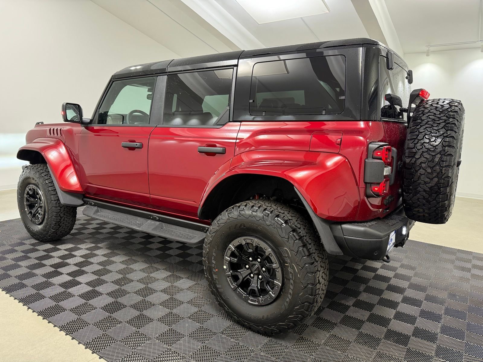 New 2025 Ford Bronco Raptor image 5