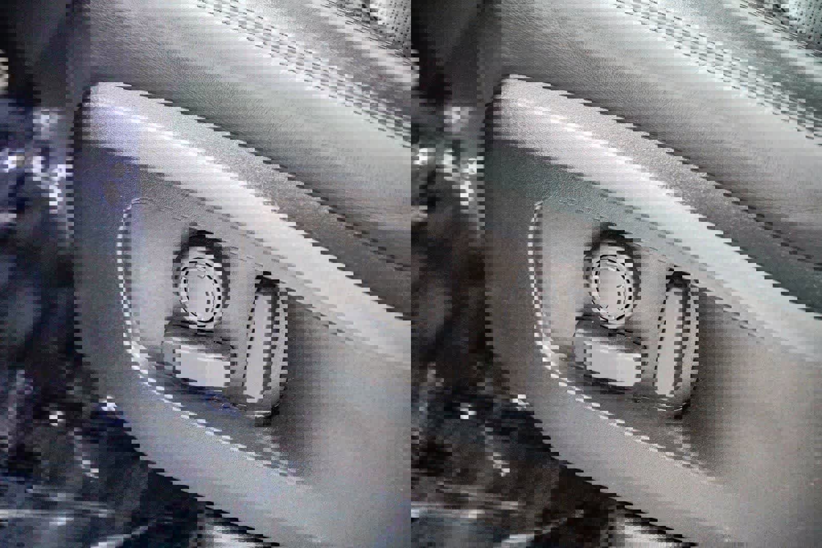 Used 2023 Land Rover Defender 110 V8 image 20