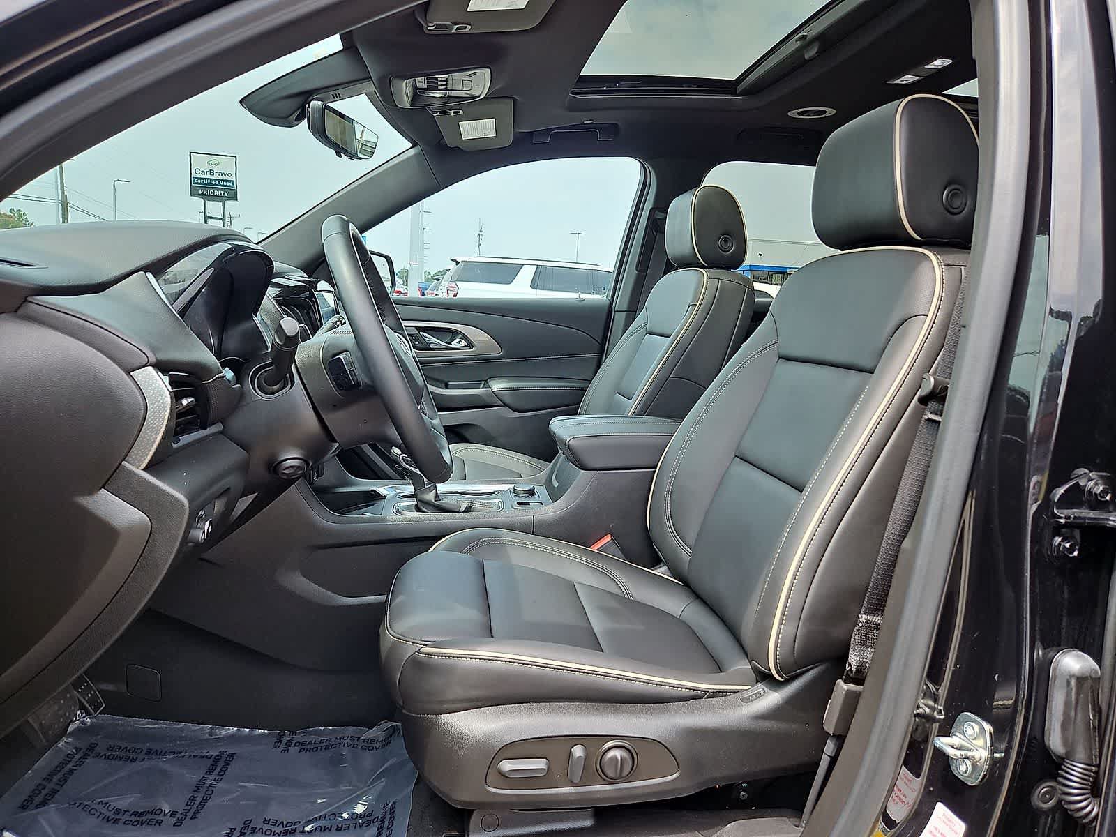 Certified 2023 Chevrolet Traverse Premier w/ Redline Edition FWD image 26