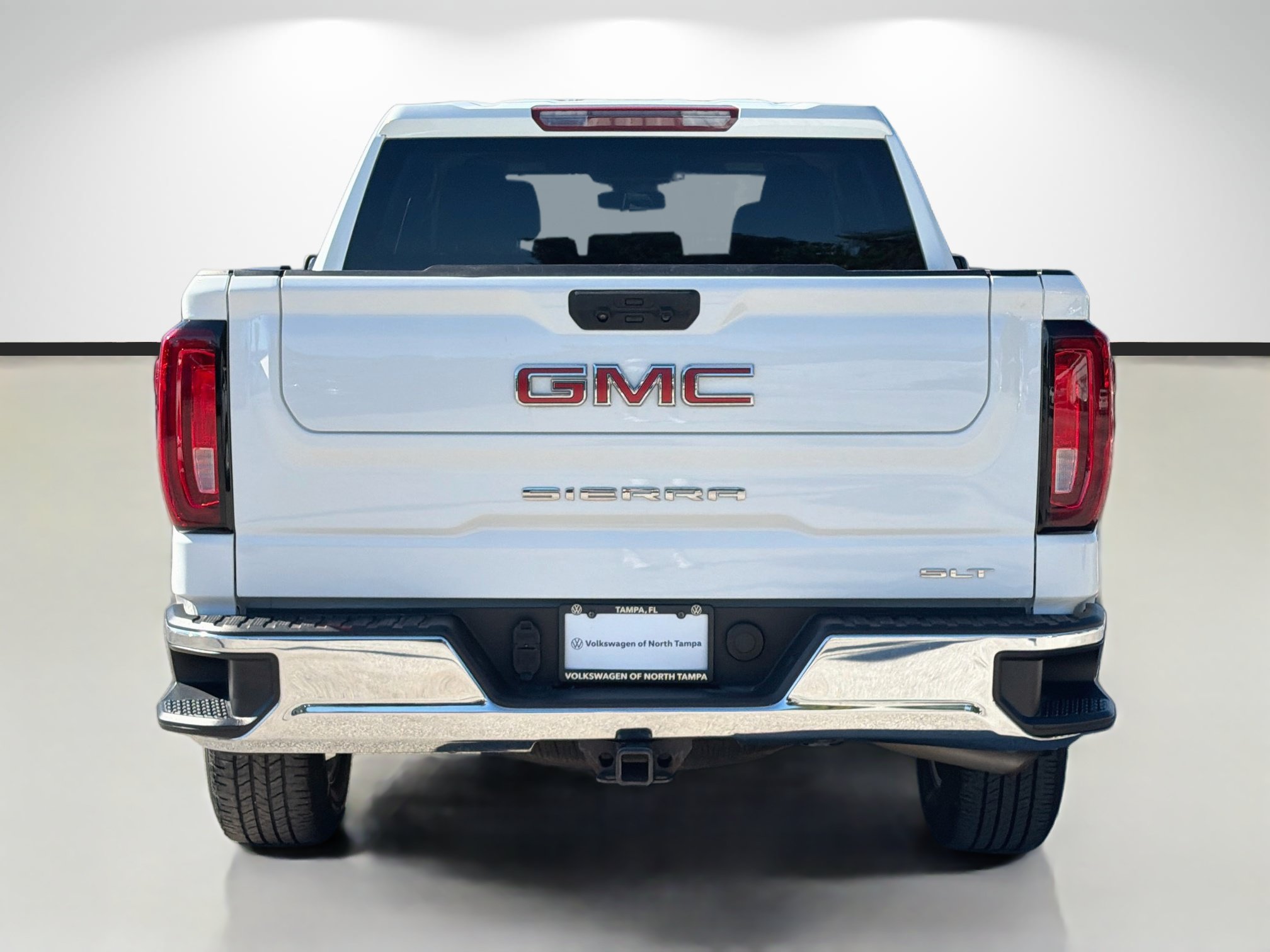 Used 2024 GMC Sierra 1500 SLT AWD/4WD image 4