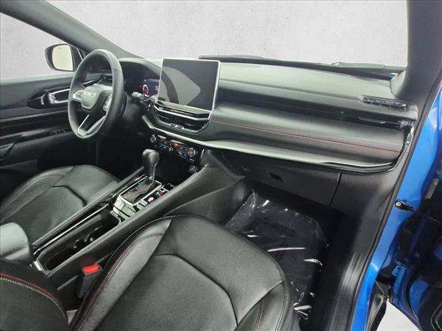Certified 2025 Jeep Compass Trailhawk w/ Trailhawk Elite Group AWD/4WD image 24