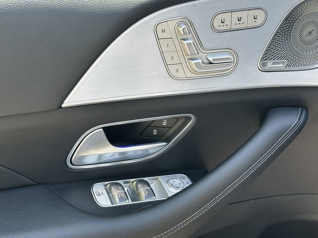 Certified 2025 Mercedes-Benz GLS 450 4MATIC image 12