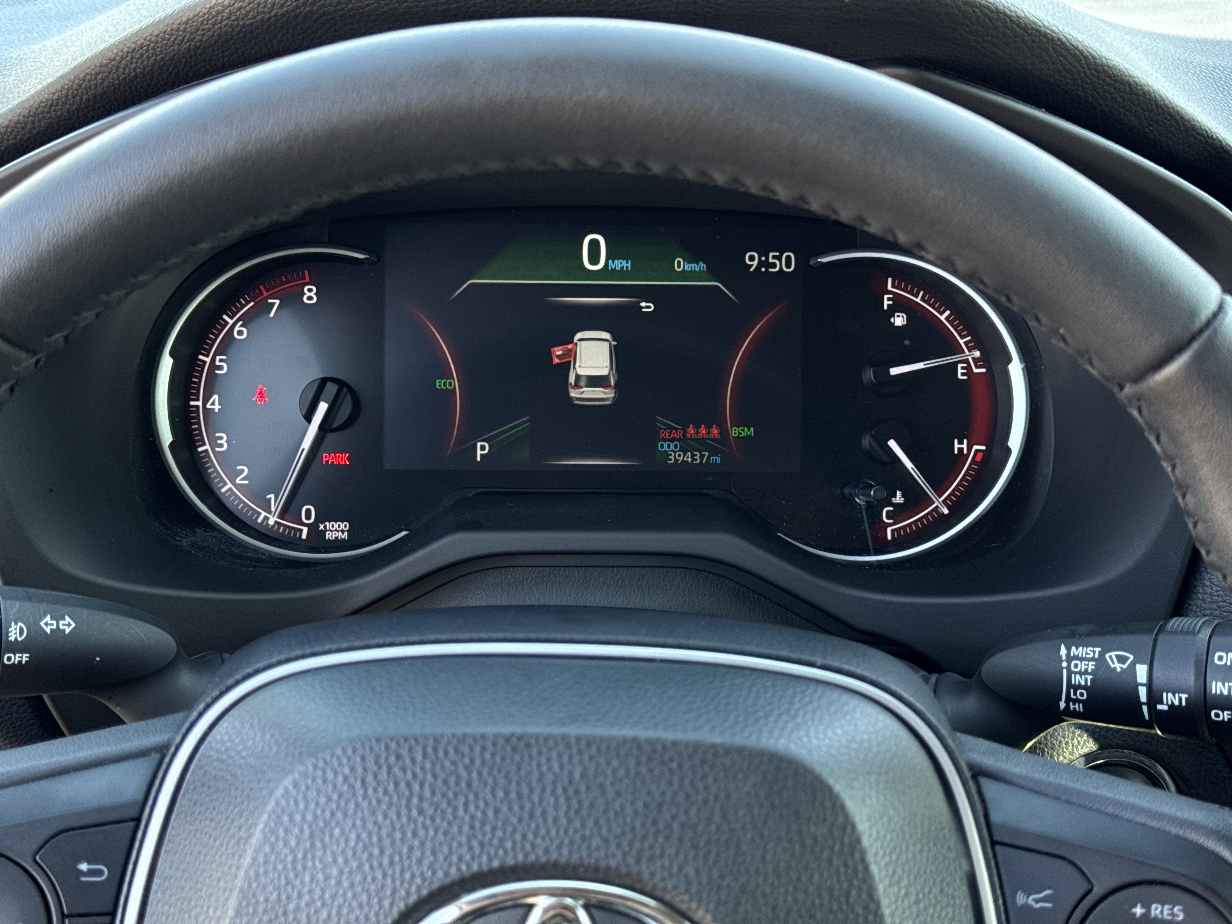 Used 2023 Toyota RAV4 XLE Premium image 20