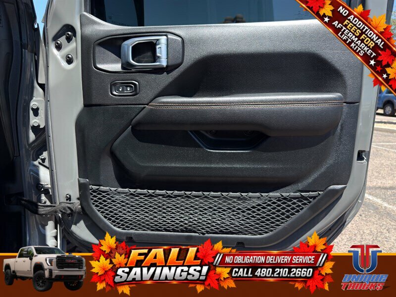 Used 2021 Jeep Gladiator Mojave AWD/4WD image 32