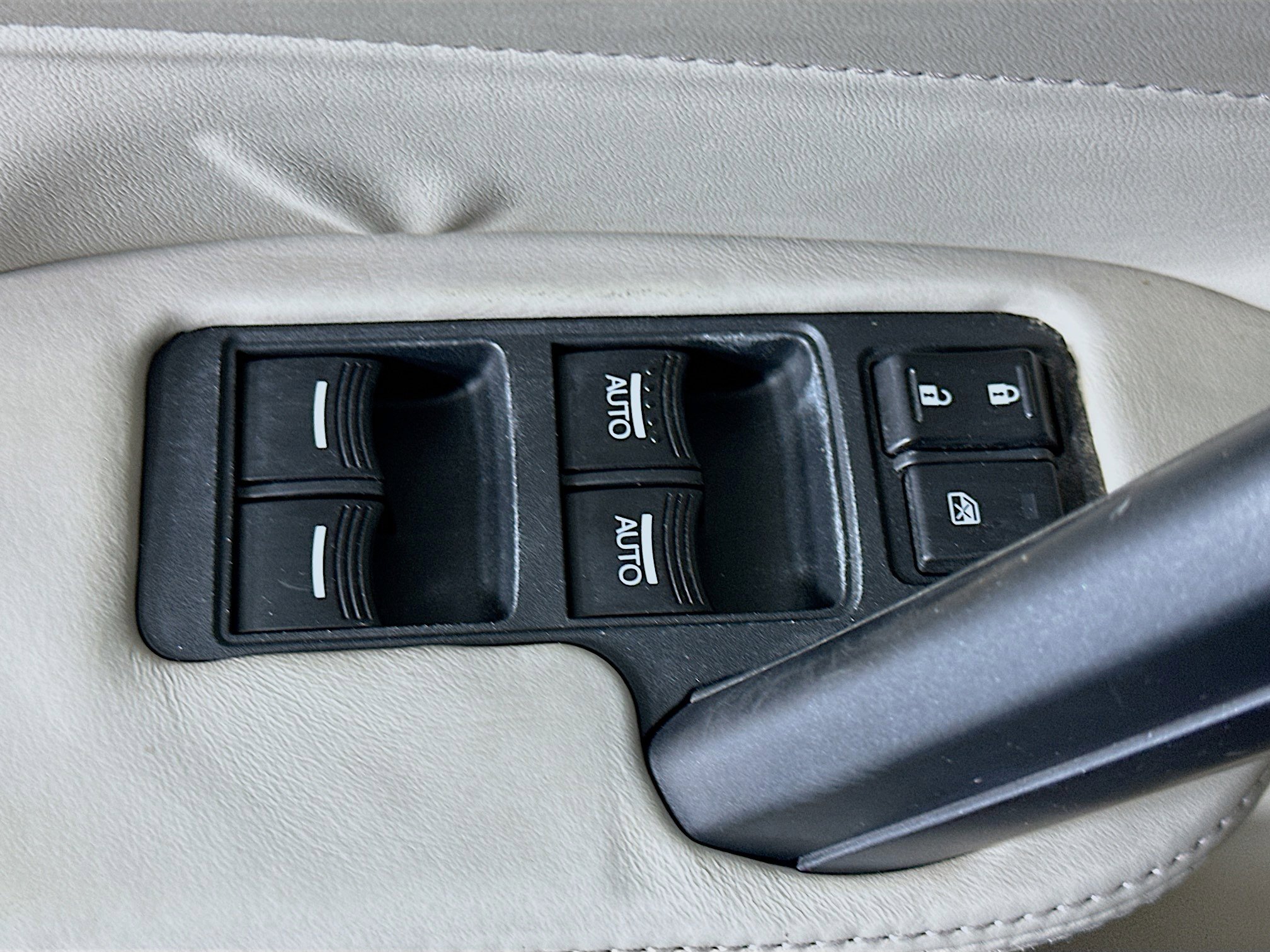 Used 2009 Acura TL w/ Technology Package image 15