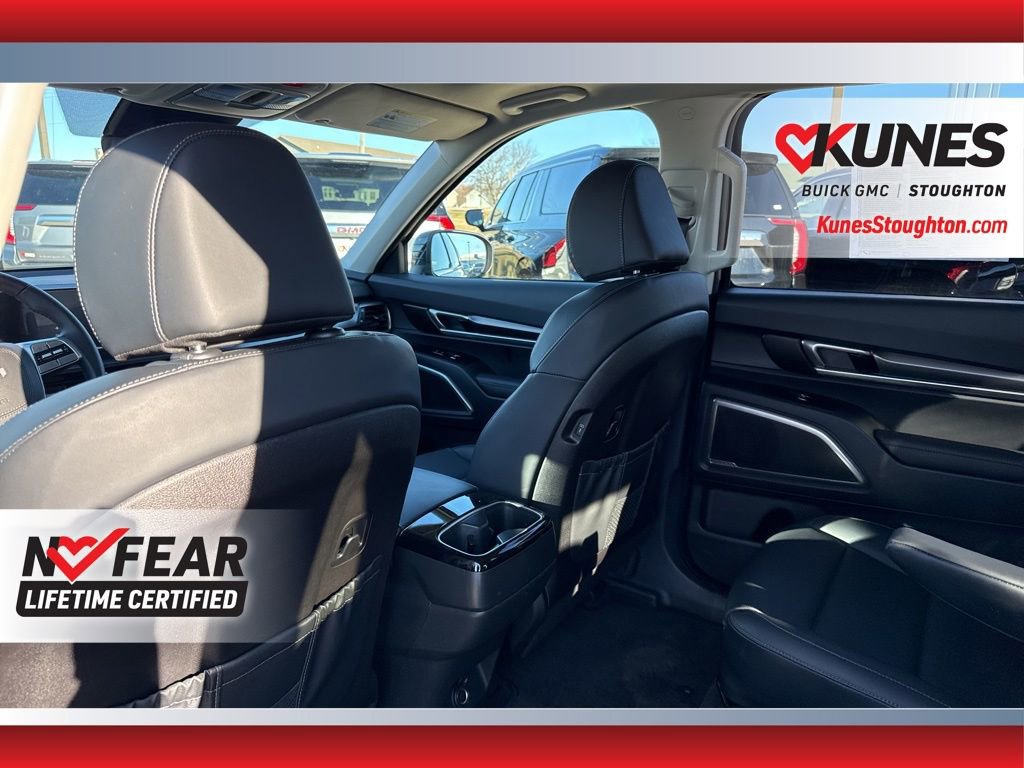 Used 2025 Kia Telluride S image 34