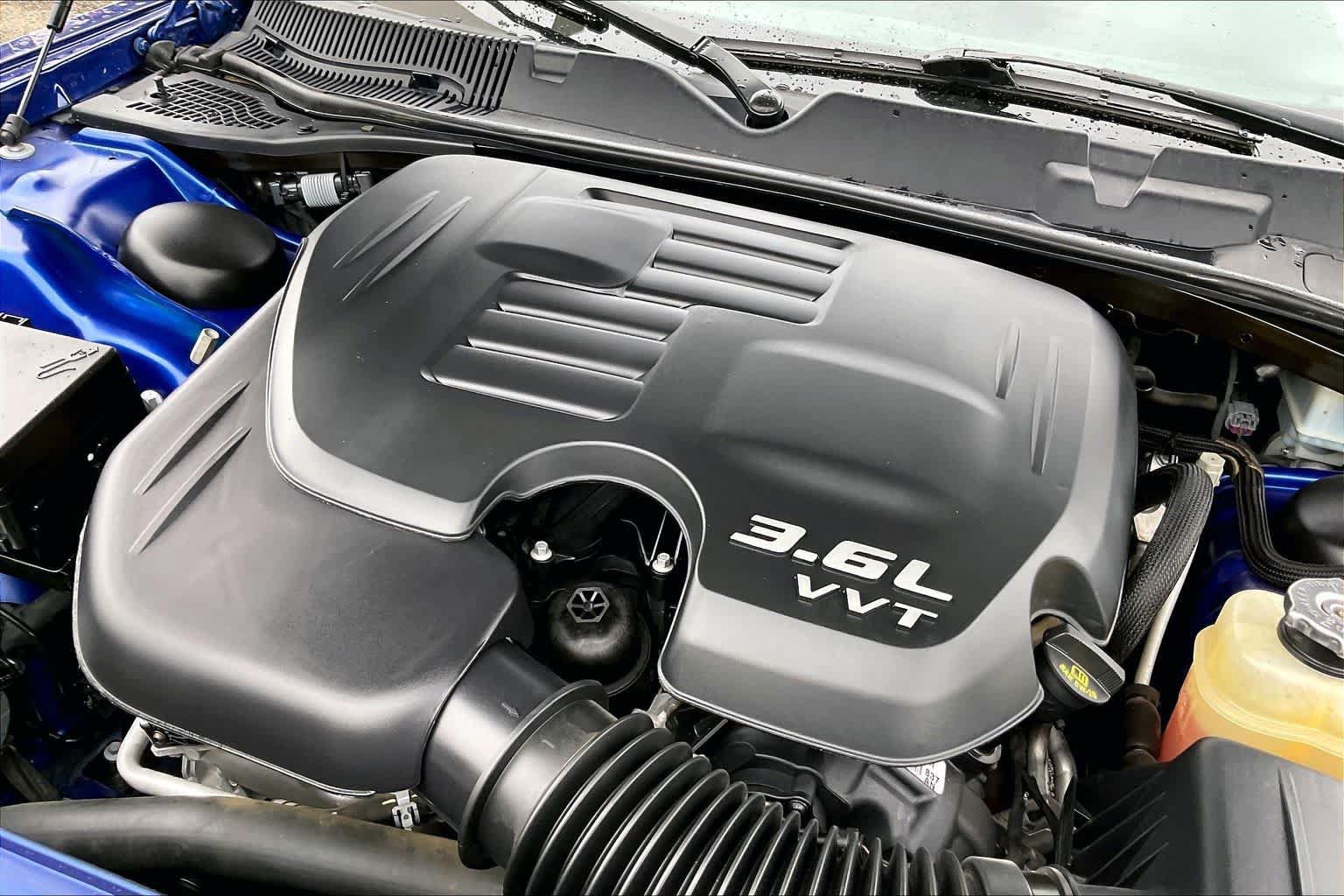 Used 2022 Dodge Challenger SXT w/ Plus Package RWD image 27
