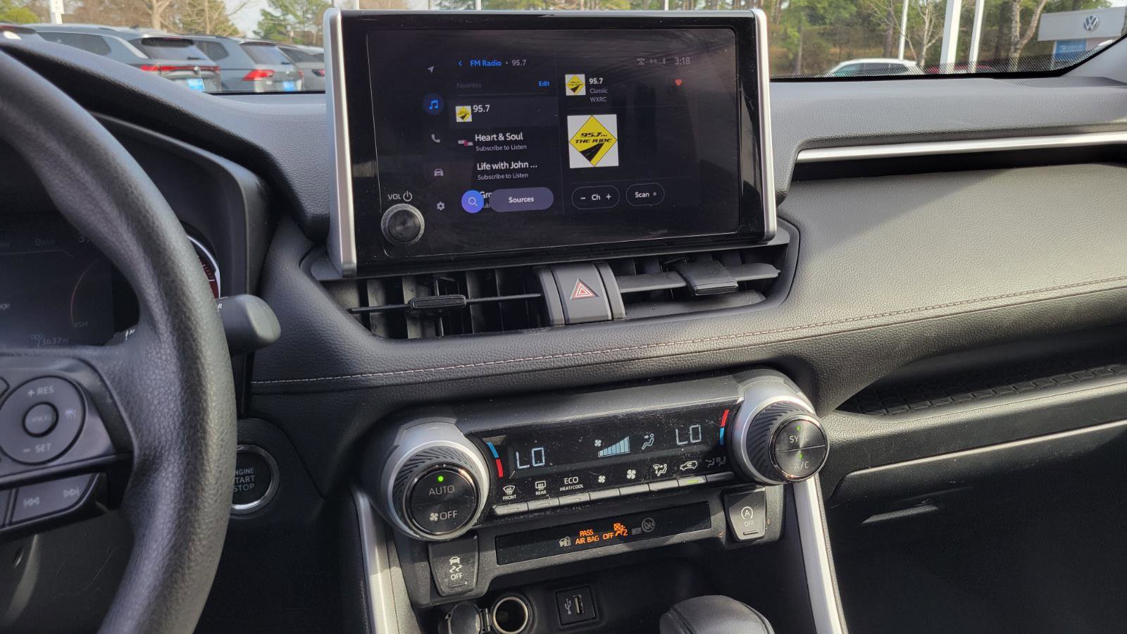 Used 2023 Toyota RAV4 XLE w/ Convenience Package image 26