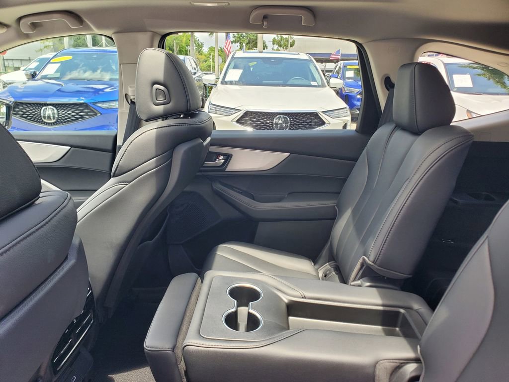 Used 2024 Acura MDX FWD image 13