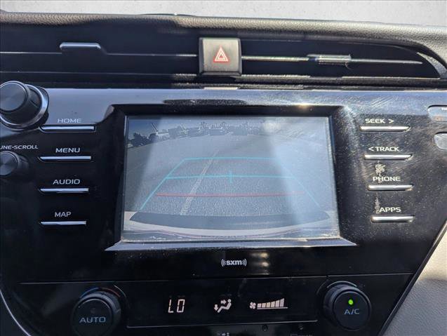 Used 2020 Toyota Camry SE FWD image 18