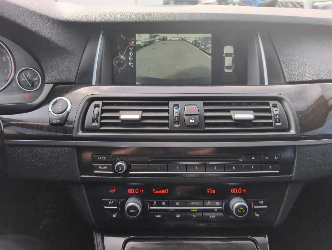 Used 2014 BMW 528i xDrive Sedan AWD/4WD image 32