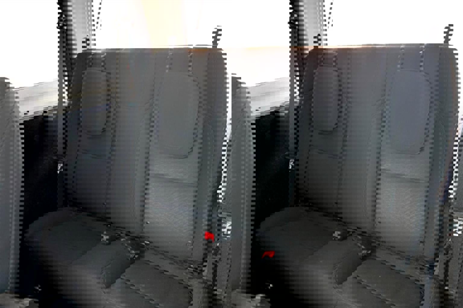 Used 2019 Jeep Wrangler Sport image 17