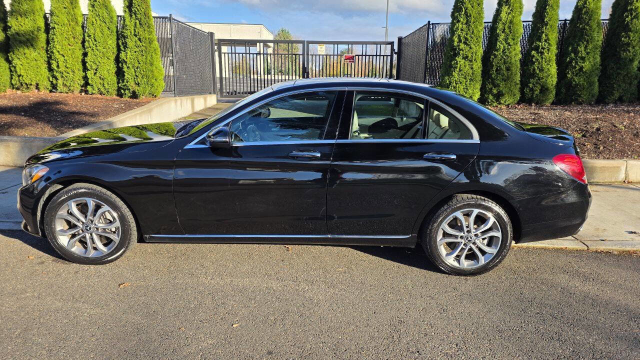 Used 2017 Mercedes-Benz C 300 4MATIC Sedan image 8
