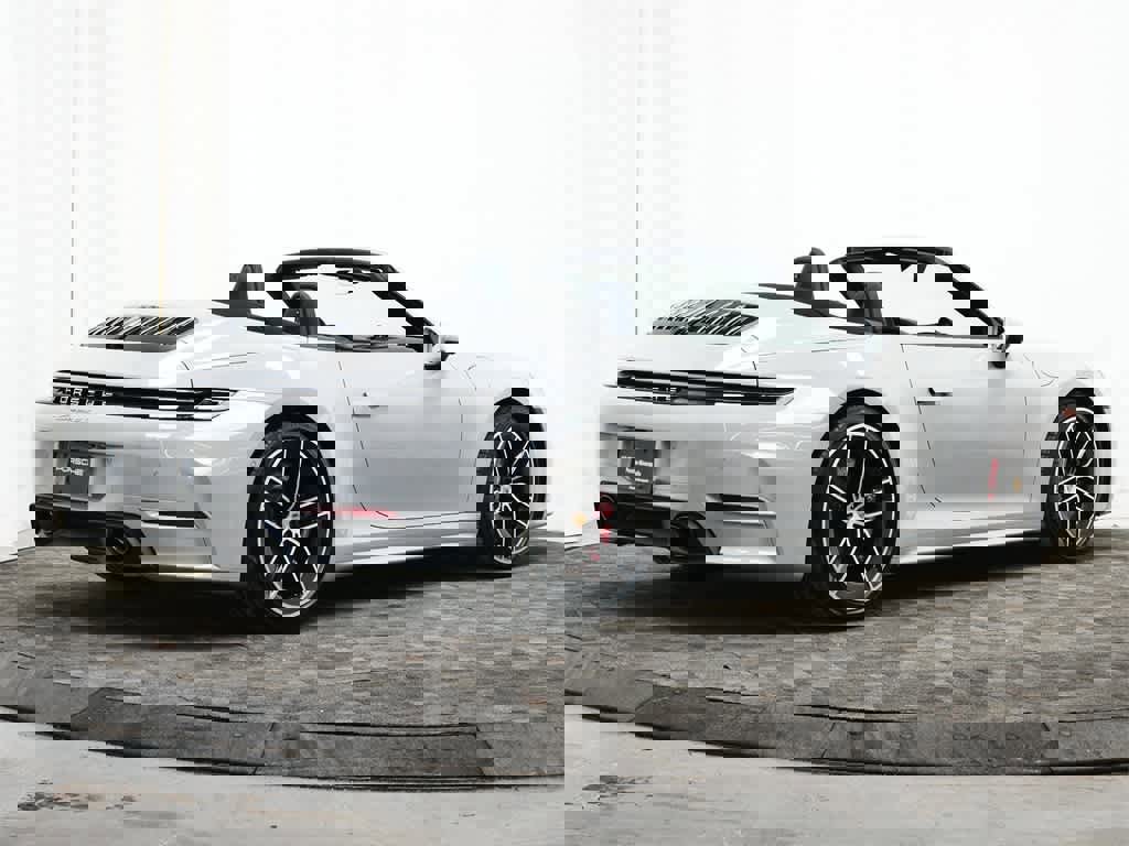 New 2026 Porsche 911 Carrera 4S image 7