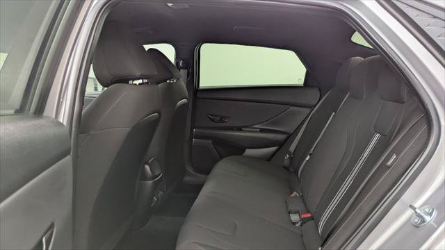 Used 2025 Hyundai Elantra Sport FWD image 17