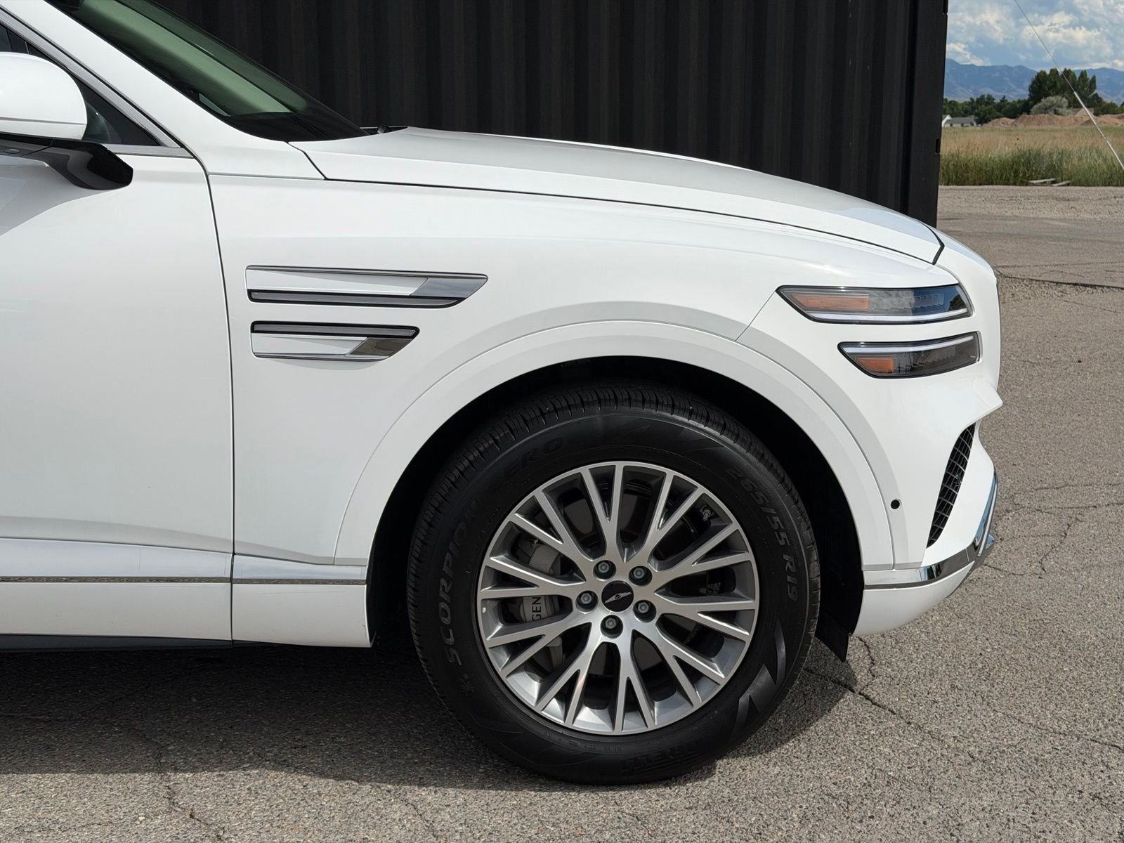 Used 2026 Genesis GV80 2.5T AWD/4WD image 4