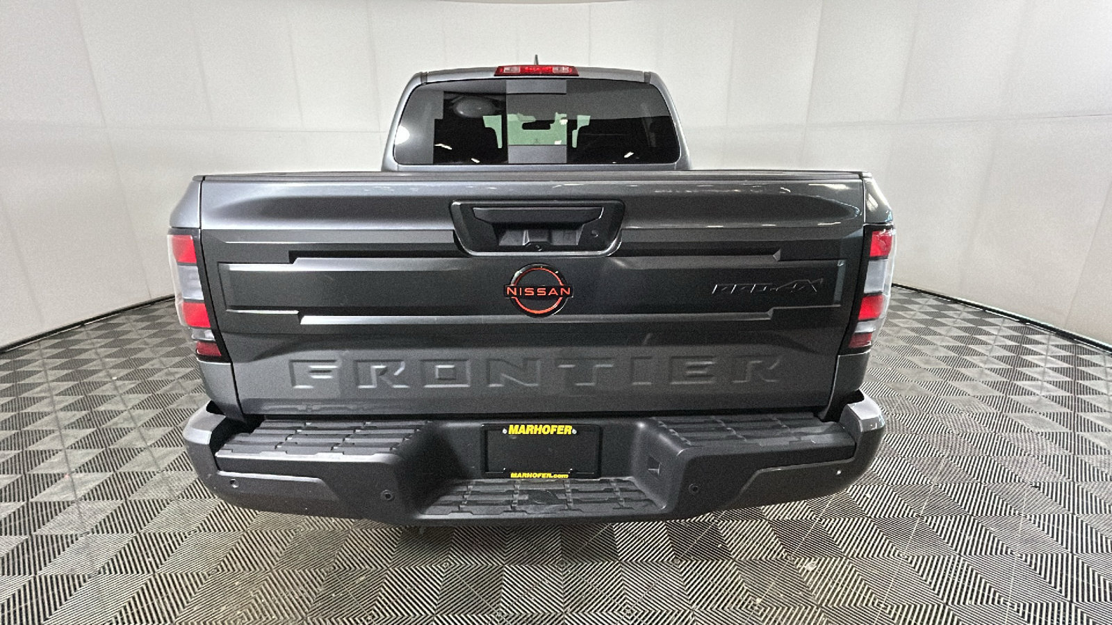 Used 2026 Nissan Frontier PRO-4X AWD/4WD image 4