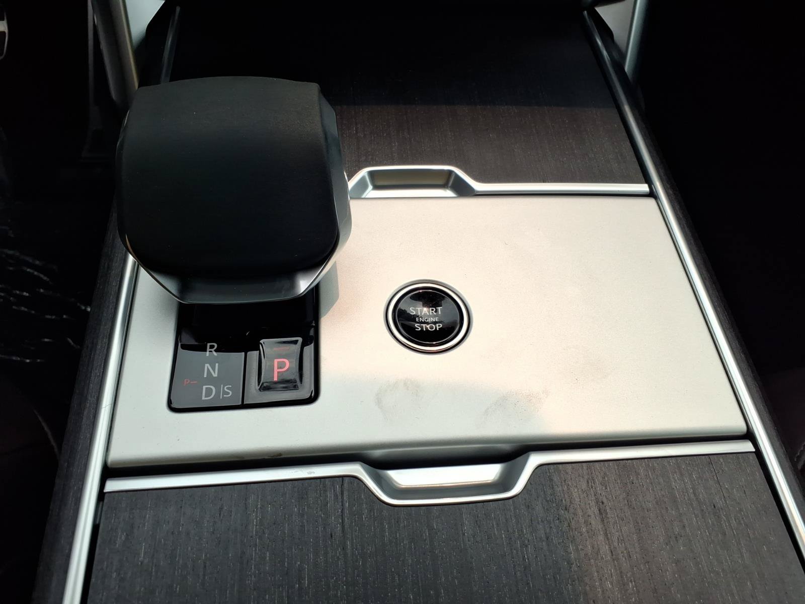 New 2026 Land Rover Range Rover SE AWD/4WD image 13